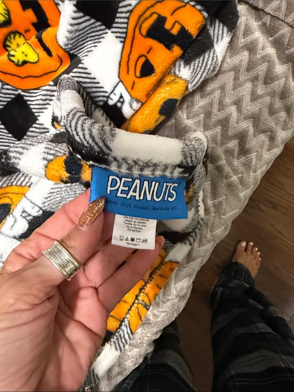 Snoopy Peanuts Halloween Pumpkin Fleece Throw Blanket - Orange & Black